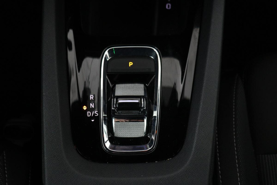 Škoda Octavia 1.0 e-TSI Sport | Carplay | Full LED | Navigatie | Sfeerverlichting | DAB | Sportstoelen | Climate control | Parkeerhulp