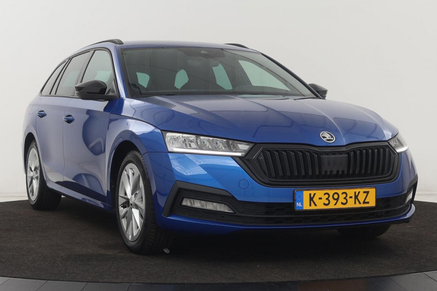 Škoda Octavia 1.0 e-TSI Sport | Carplay | Full LED | Navigatie | Sfeerverlichting | DAB | Sportstoelen | Climate control | Parkeerhulp