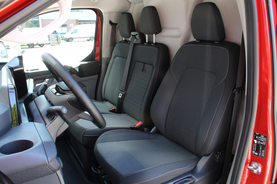 Ford Transit Custom 320 2.0 TDCI L2H1 Limited 170pk - 2x Schuifdeur - Adaptive Cruise - Verwarmd stuur - Blind spot - Navigatie - Camera - Draadloos