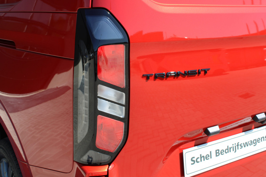 Ford Transit Custom 320 2.0 TDCI L2H1 Limited 170pk - 2x Schuifdeur - Adaptive Cruise - Verwarmd stuur - Blind spot - Navigatie - Camera - Draadloos