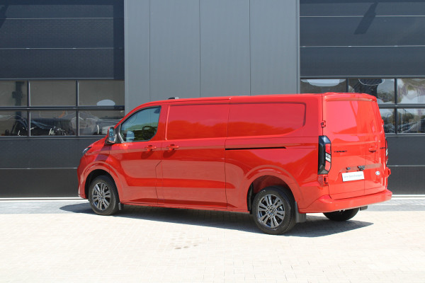 Ford Transit Custom 320 2.0 TDCI L2H1 Limited 170pk - 2x Schuifdeur - Adaptive Cruise - Verwarmd stuur - Blind spot - Navigatie - Camera - Draadloos
