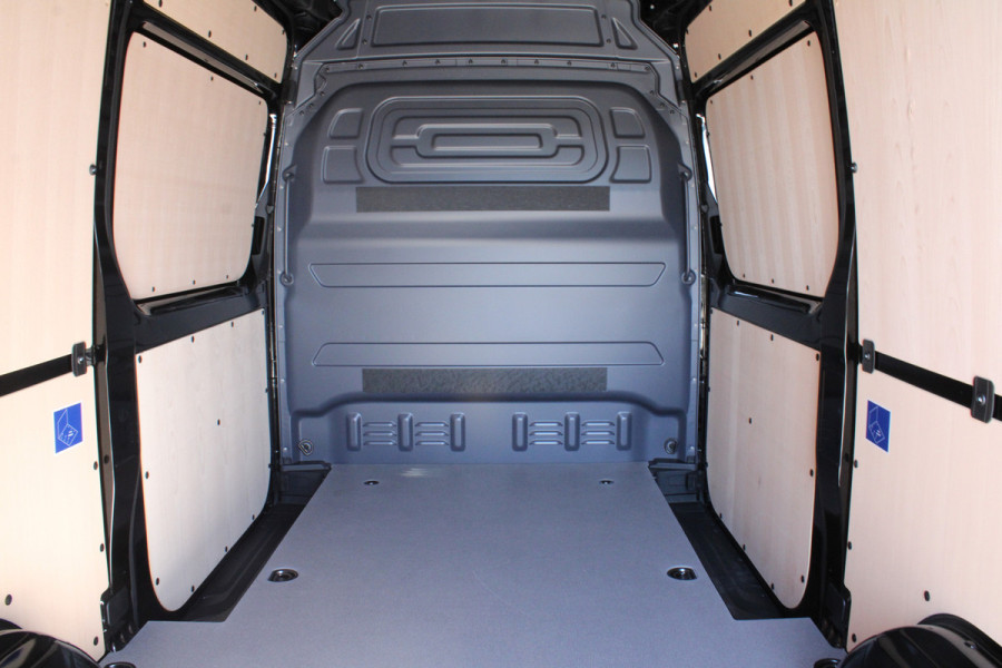 Mercedes-Benz Sprinter 317CDI L2H2 Pro - 2x Schuifdeur - LED - Mbux 10 - 3.5t Trekhaak - Betimmering - Camera - Carplay - Bind spot - Cruise - Smartpho