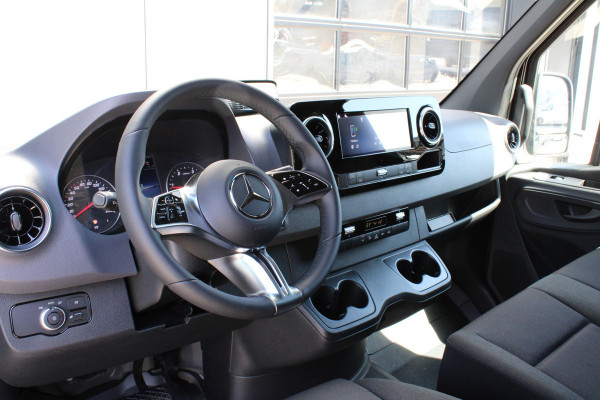 Mercedes-Benz Sprinter 317CDI L2H2 Pro - 2x Schuifdeur - LED - Mbux 10 - 3.5t Trekhaak - Betimmering - Camera - Carplay - Bind spot - Cruise - Smartpho
