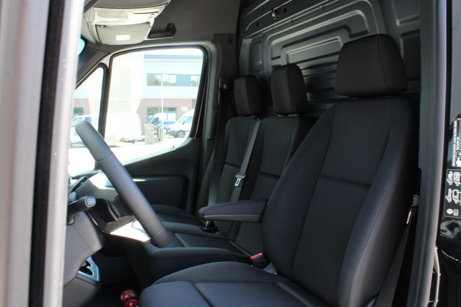 Mercedes-Benz Sprinter 317CDI L2H2 Pro - 2x Schuifdeur - LED - Mbux 10 - 3.5t Trekhaak - Betimmering - Camera - Carplay - Bind spot - Cruise - Smartpho