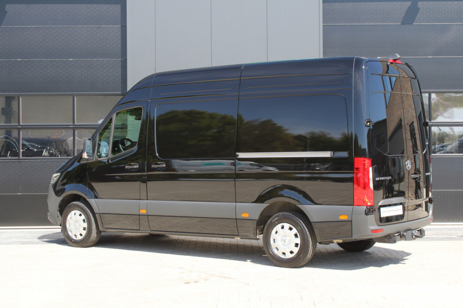 Mercedes-Benz Sprinter 317CDI L2H2 Pro - 2x Schuifdeur - LED - Mbux 10 - 3.5t Trekhaak - Betimmering - Camera - Carplay - Bind spot - Cruise - Smartpho