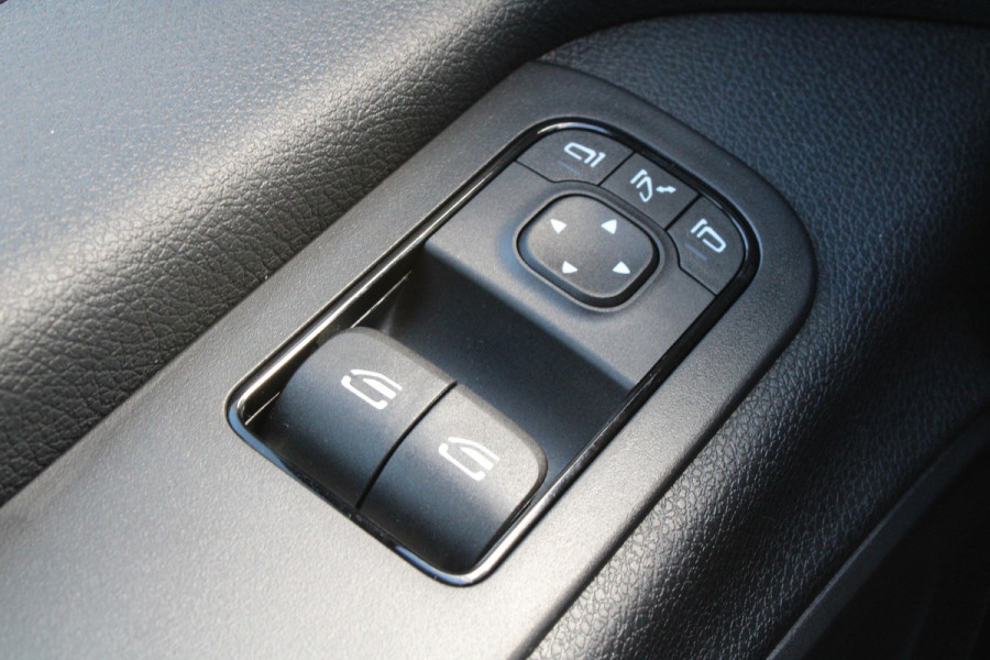 Mercedes-Benz Sprinter 317CDI L2H2 Pro - 2x Schuifdeur - LED - Mbux 10 - 3.5t Trekhaak - Betimmering - Camera - Carplay - Bind spot - Cruise - Smartpho