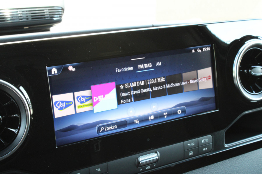 Mercedes-Benz Sprinter 317CDI L2H2 Pro - 2x Schuifdeur - LED - Mbux 10 - 3.5t Trekhaak - Betimmering - Camera - Carplay - Bind spot - Cruise - Smartpho