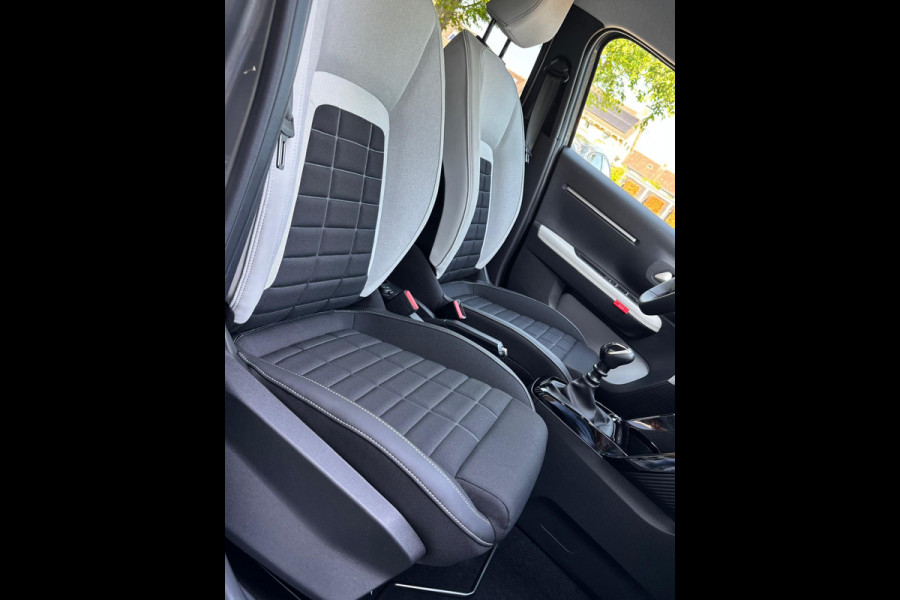 Citroën C3 1.2 Turbo 100pk Max | Nav | Climate control | A. Camera | Nieuw Model | €26.950,00 rijklaar