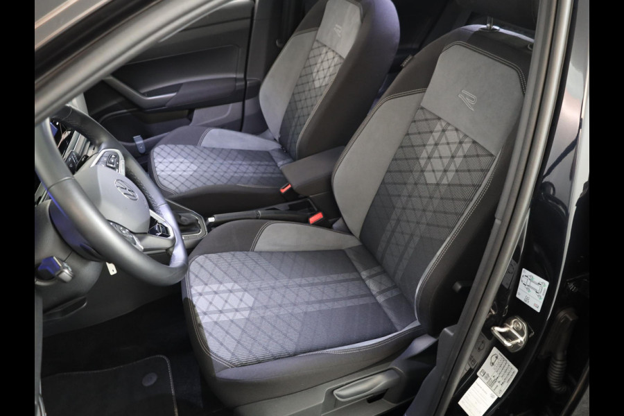 Volkswagen Taigo 1.0 TSI R-Line 115 pk Automaat (DSG) | Verlengde garantie | Navigatie via App | Parkeersensoren | Adaptieve cruise control | Black Style pakket | R-Line |