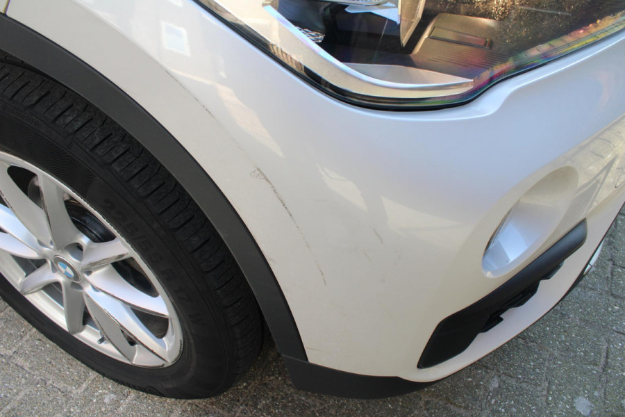 BMW X1 sDrive16d Executive | Parkeersonsoren | Aut. kofferbak