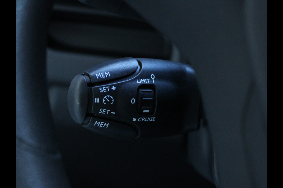 Peugeot Expert 2.0 BlueHDi 145 L3 CARPLAY | CAMERA | TREKHAAK |