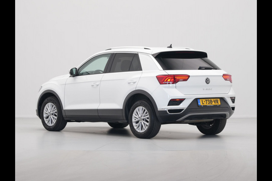 Volkswagen T-Roc 1.0 TSI 110pk Style Navigatie Clima Pdc Acc 44