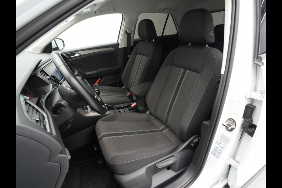 Volkswagen T-Roc 1.0 TSI 110pk Style Navigatie Clima Pdc Acc 44