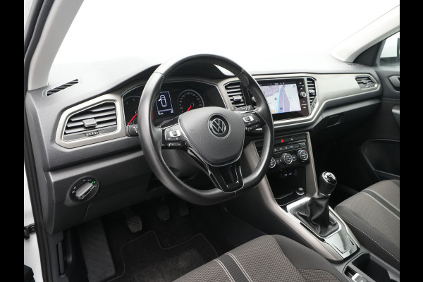Volkswagen T-Roc 1.0 TSI 110pk Style Navigatie Clima Pdc Acc 44