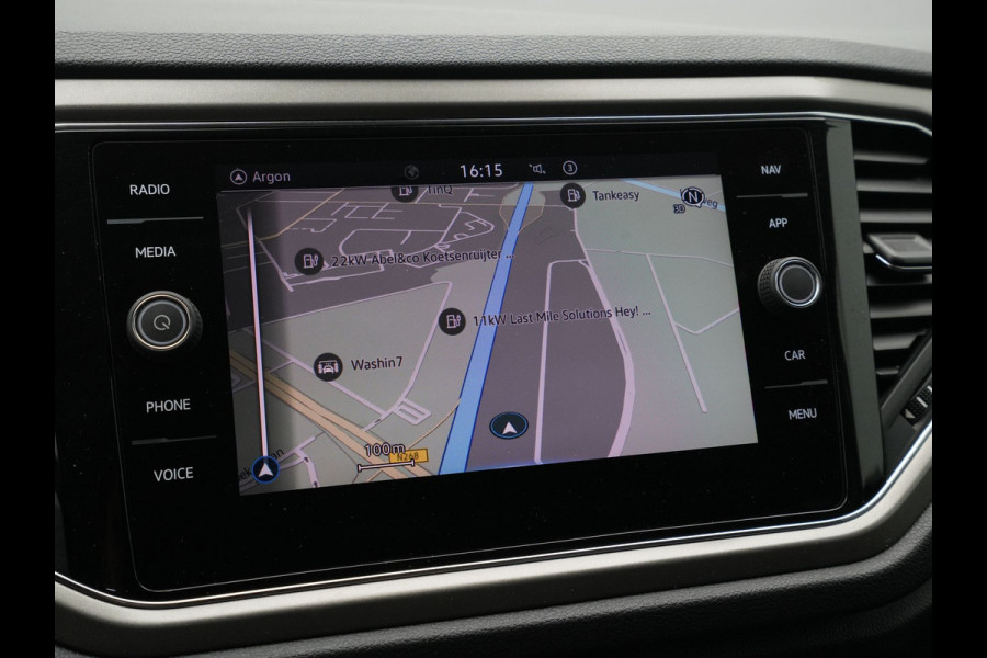 Volkswagen T-Roc 1.0 TSI 110pk Style Navigatie Clima Pdc Acc 44