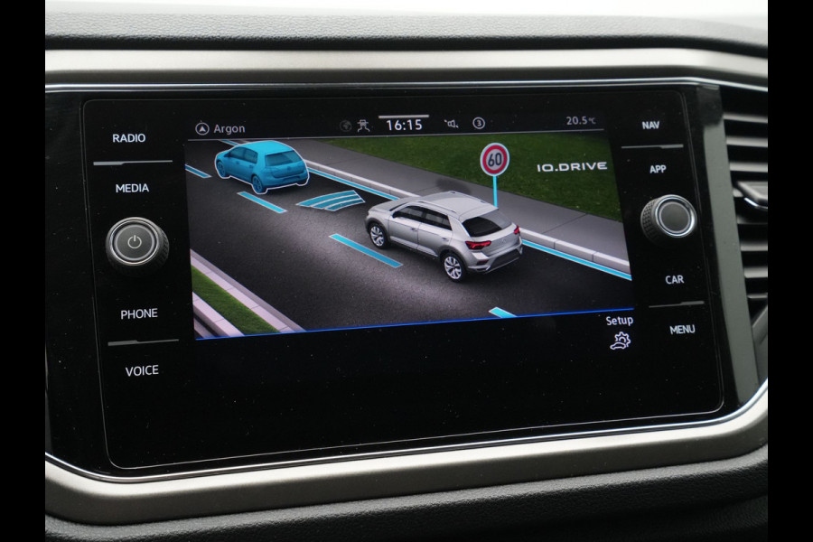 Volkswagen T-Roc 1.0 TSI 110pk Style Navigatie Clima Pdc Acc 44
