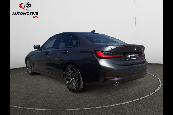 BMW 3 Serie 330E Plug-in Hybrid | 66.417 km | Shadow Line | M Velgen | Achteruitrijcamera | Stoelverwarming|PDC|