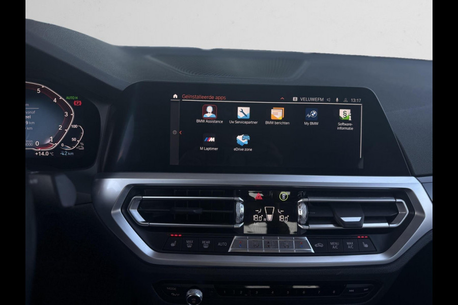 BMW 3 Serie 330E Plug-in Hybrid | 66.417 km | Shadow Line | M Velgen | Achteruitrijcamera | Stoelverwarming|PDC|