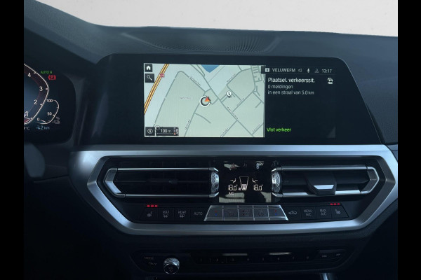BMW 3 Serie 330E Plug-in Hybrid | 66.417 km | Shadow Line | M Velgen | Achteruitrijcamera | Stoelverwarming|PDC|