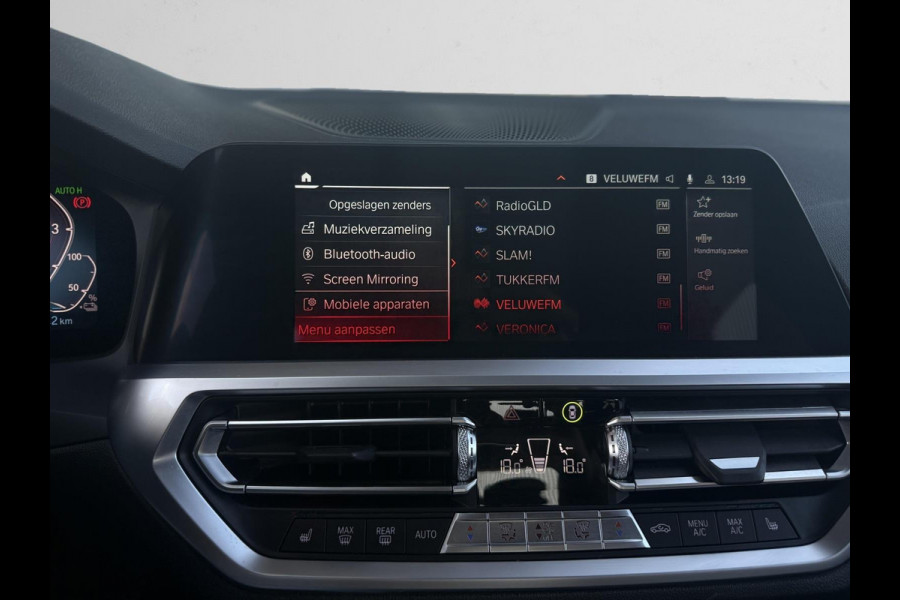 BMW 3 Serie 330E Plug-in Hybrid | 66.417 km | Shadow Line | M Velgen | Achteruitrijcamera | Stoelverwarming|PDC|