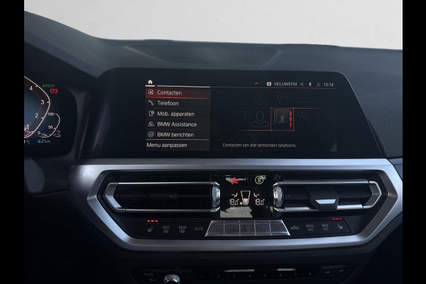 BMW 3 Serie 330E Plug-in Hybrid | 66.417 km | Shadow Line | M Velgen | Achteruitrijcamera | Stoelverwarming|PDC|