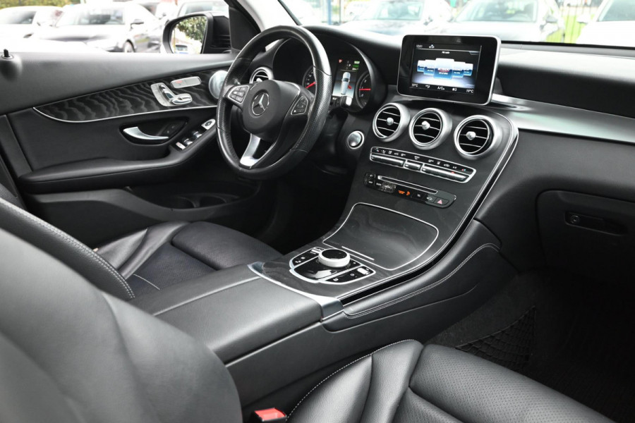 Mercedes-Benz GLC 350e 4MATIC Business Solution AMG 320 PK Trekhaak Pano Burmester Memory Keyless 19''