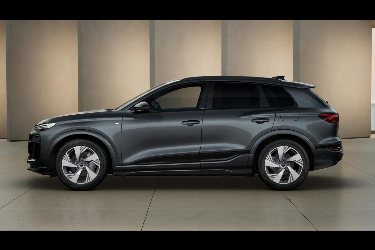 Audi Q6 e-tron S edition 83 kWh key-less entry, adapative cruise control, omgevingscamera's Audi Q6 e-tron S edition 83 kWh key-less entry, adapative cruise control, omgevingscamera's