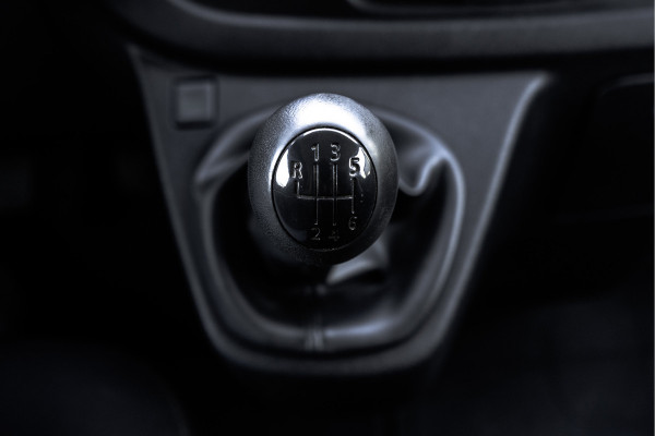 Renault Trafic 1.6 dCi L2H1 125PK | Navigatie | Cruise | Airco | PDC | Euro 6
