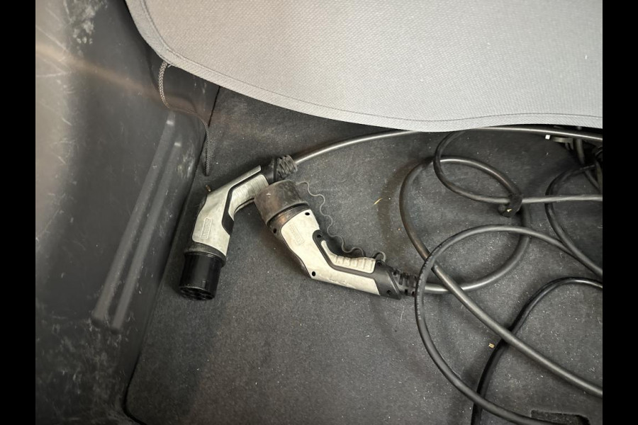 Opel Ampera-E Business executive 60 kWh 99 % SOH | LEDER | NAVI | LED
