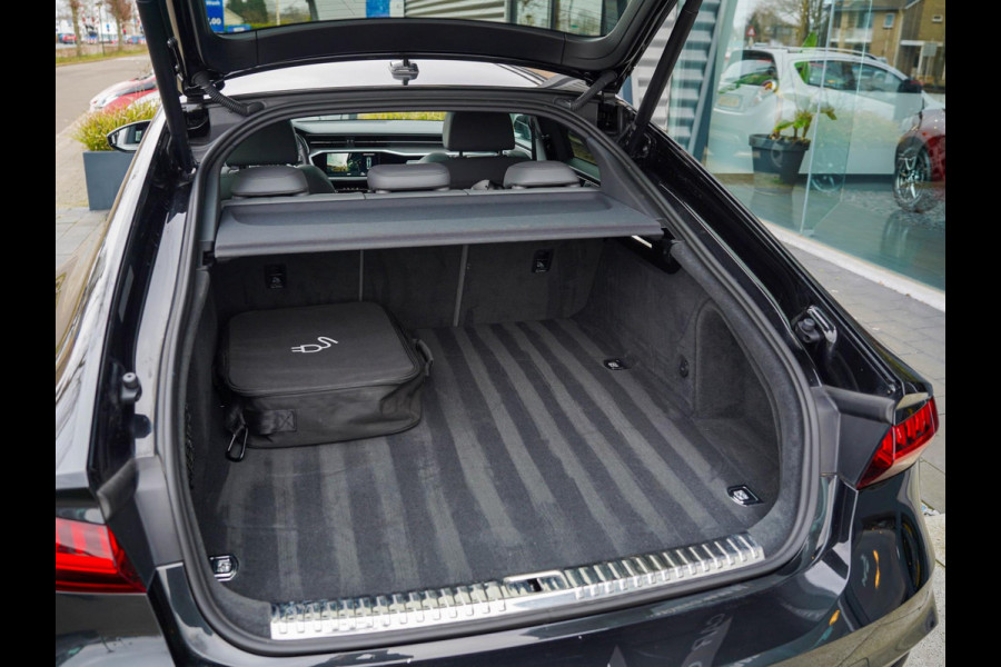Audi A7 Sportback 55 TFSI e quattro Competition / Pano / B&O / Matrix / Adaptive / CarPlay / Carbon / Camera