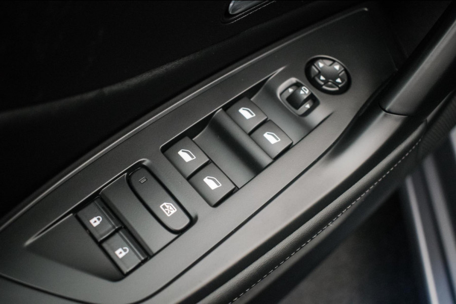 Peugeot 308 1.2 PureTech 130PK Allure Sport Pack Business [ I-Cockpit Sfeerverlichting Full-LED Camera Adapt Cruise Carplay ]