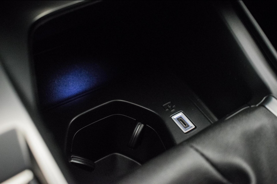 Peugeot 308 1.2 PureTech 130PK Allure Sport Pack Business [ I-Cockpit Sfeerverlichting Full-LED Camera Adapt Cruise Carplay ]