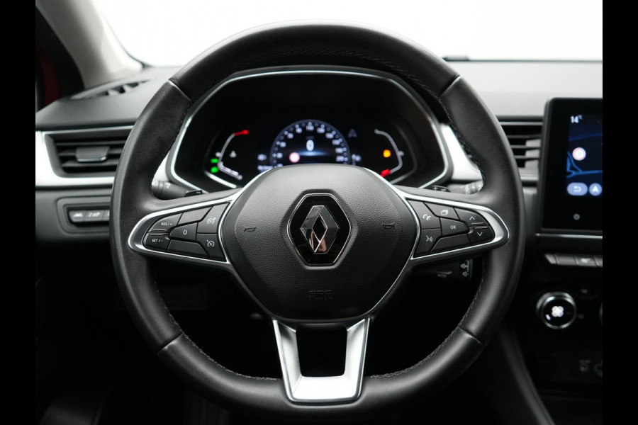 Renault Captur 1.3 TCe 140 Intens Automaat | Apple Carplay | Sportstoelen | Navigatie | Camera | DAB | L.M. 18" | Cruise Control |