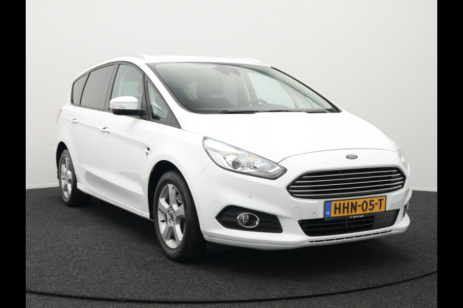 Ford S-Max 1.5 Titanium 7persoons | Navigatie | Camera | Carplay | Cruise Control | L.M. 17" | Climate Control | Parkeersensoren | DAB |