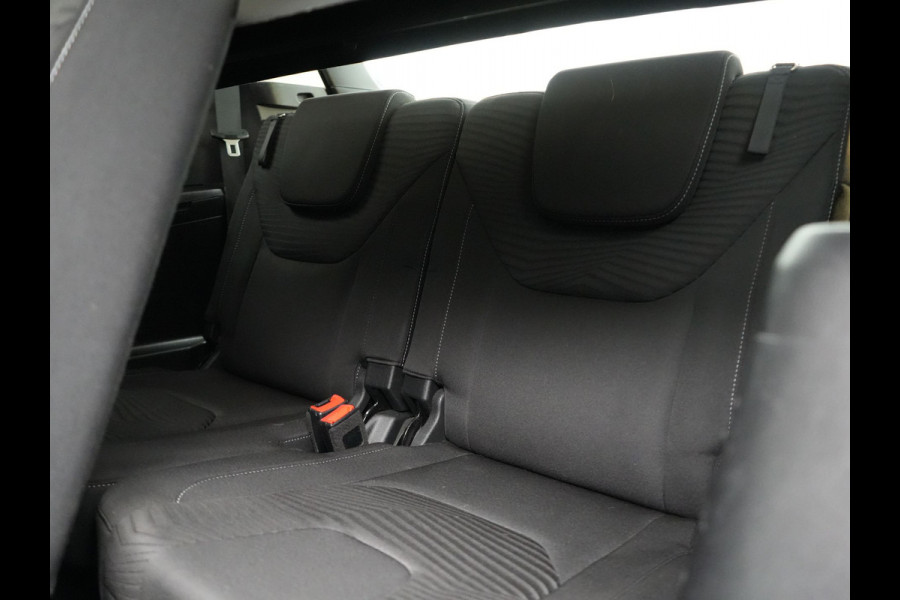 Ford S-Max 1.5 Titanium 7persoons | Navigatie | Camera | Carplay | Cruise Control | L.M. 17" | Climate Control | Parkeersensoren | DAB |