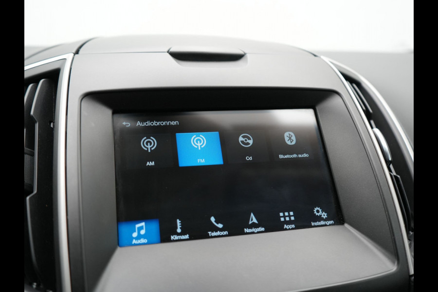 Ford S-Max 1.5 Titanium 7persoons | Navigatie | Camera | Carplay | Cruise Control | L.M. 17" | Climate Control | Parkeersensoren | DAB |