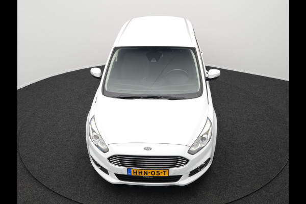 Ford S-Max 1.5 Titanium 7persoons | Navigatie | Camera | Carplay | Cruise Control | L.M. 17" | Climate Control | Parkeersensoren | DAB |