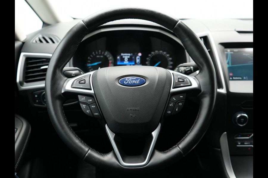 Ford S-Max 1.5 Titanium 7persoons | Navigatie | Camera | Carplay | Cruise Control | L.M. 17" | Climate Control | Parkeersensoren | DAB |