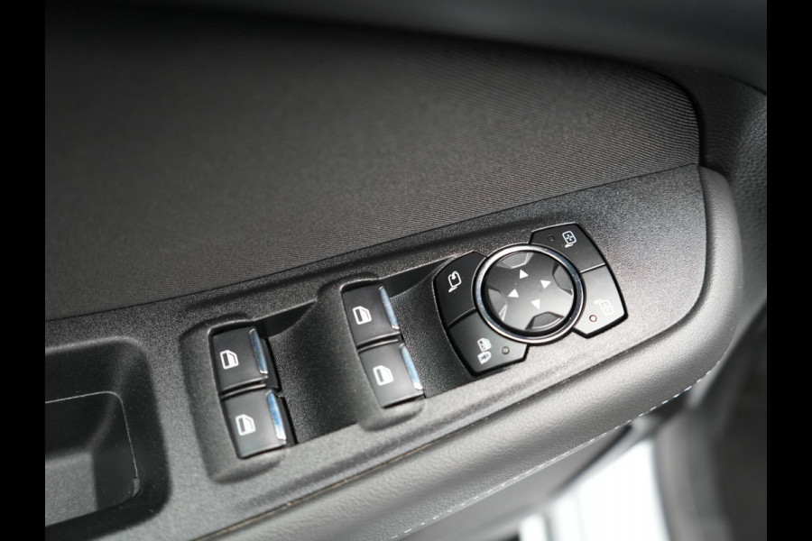 Ford S-Max 1.5 Titanium 7persoons | Navigatie | Camera | Carplay | Cruise Control | L.M. 17" | Climate Control | Parkeersensoren | DAB |