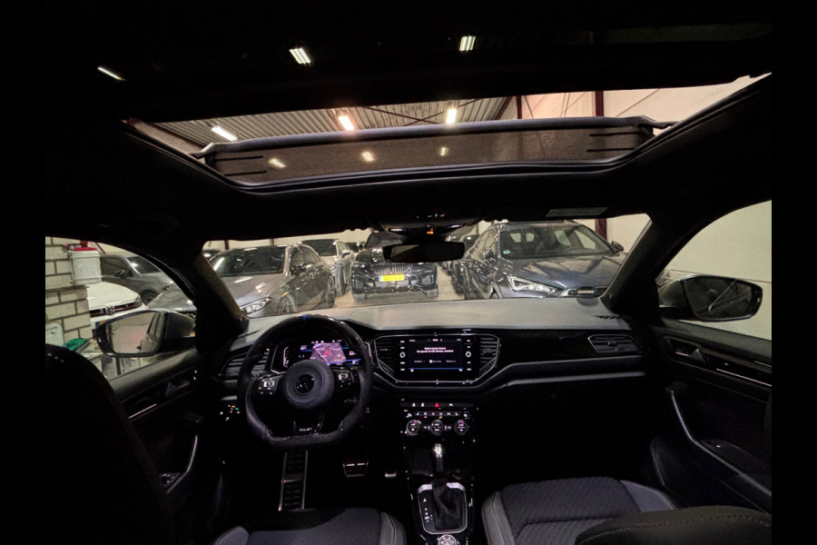 Volkswagen T-Roc 2.0 TSI 4Motion R Performence Akra Pano