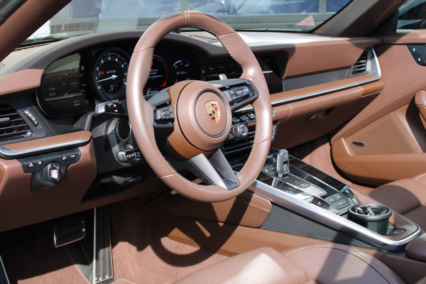 Porsche 911 Cabrio 3.0 Carrera / 4 GTS / SportDesign / Bose / Lift / Volleder / Vol Opties / NIEUWSTAAT
