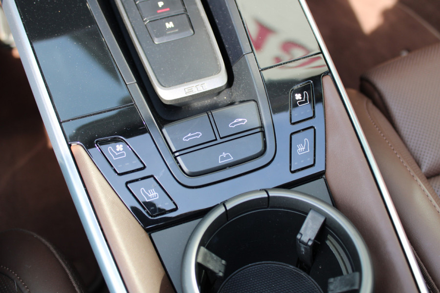 Porsche 911 Cabrio 3.0 Carrera / 4 GTS / SportDesign / Bose / Lift / Volleder / Vol Opties / NIEUWSTAAT