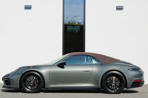 Porsche 911 Cabrio 3.0 Carrera / 4 GTS / SportDesign / Bose / Lift / Volleder / Vol Opties / NIEUWSTAAT
