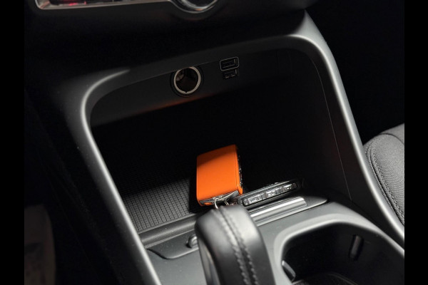 Volvo XC40 1.5 T3 Business Pro | ACC & PA | BLIS | CarPlay | Camera | Keyless |