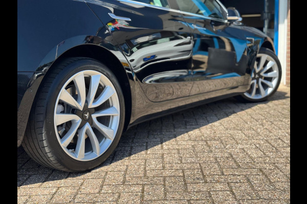 Tesla Model 3 Long Range AWD 75 kWh 2019 ZWART NAVI NAP BTW!