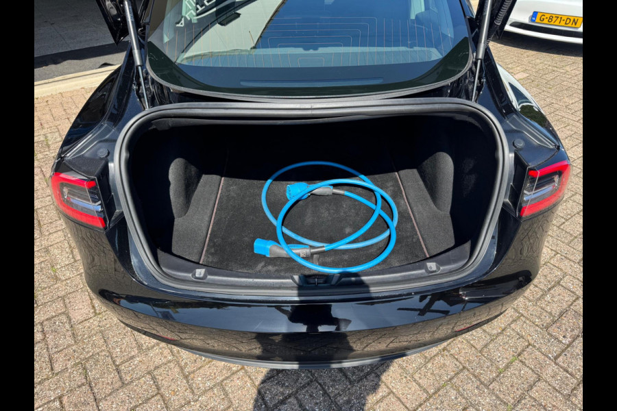 Tesla Model 3 Long Range AWD 75 kWh 2019 ZWART NAVI NAP BTW!