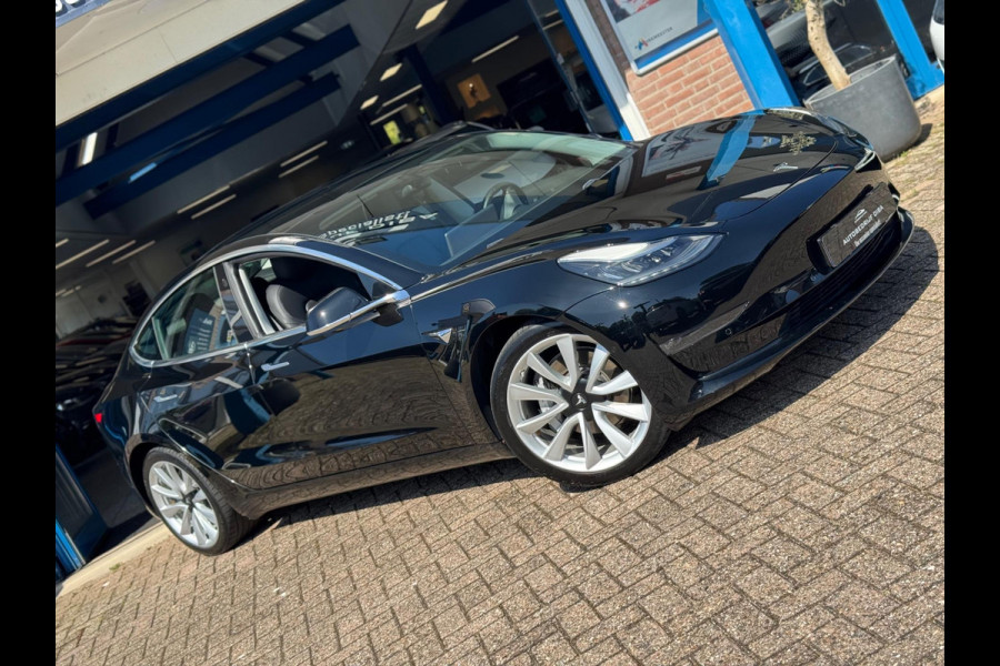 Tesla Model 3 Long Range AWD 75 kWh 2019 ZWART NAVI NAP BTW!