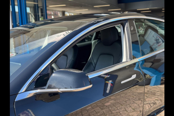 Tesla Model 3 Long Range AWD 75 kWh 2019 ZWART NAVI NAP BTW!