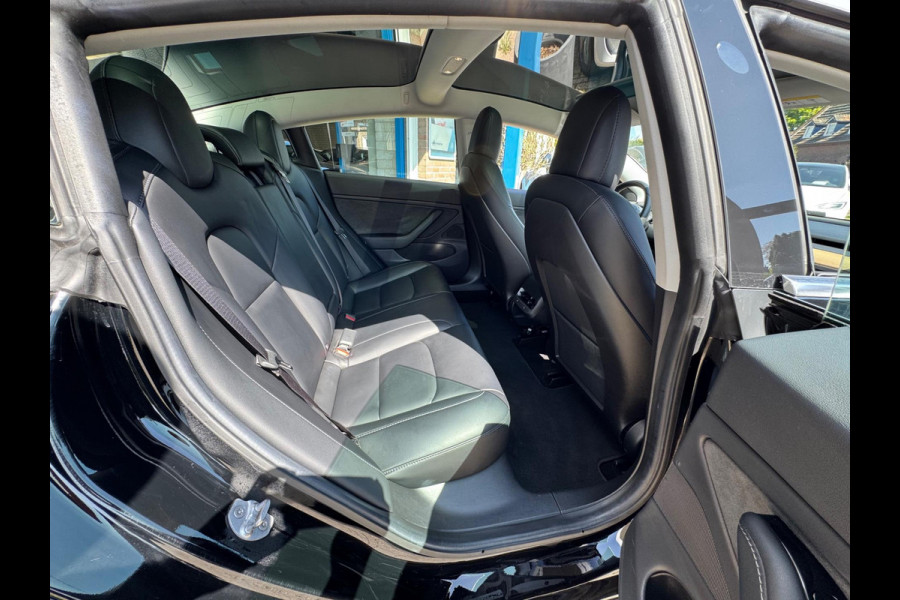 Tesla Model 3 Long Range AWD 75 kWh 2019 ZWART NAVI NAP BTW!
