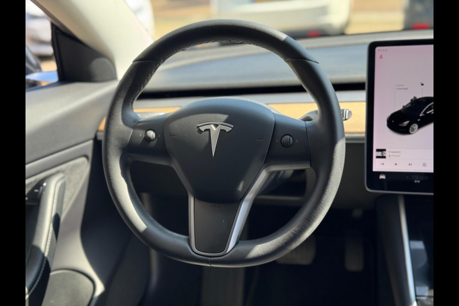 Tesla Model 3 Long Range AWD 75 kWh 2019 ZWART NAVI NAP BTW!
